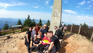 Výstup na kolečkách na královnu Beskyd- Lysou horu. Výstup na kolečkách na královnu Beskyd- Lysou horu.